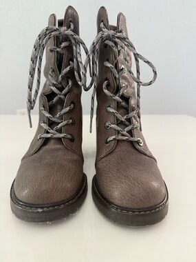 Stuart Weitzman  Gray Leather Lace-Up Combat Boots Women Size 6.